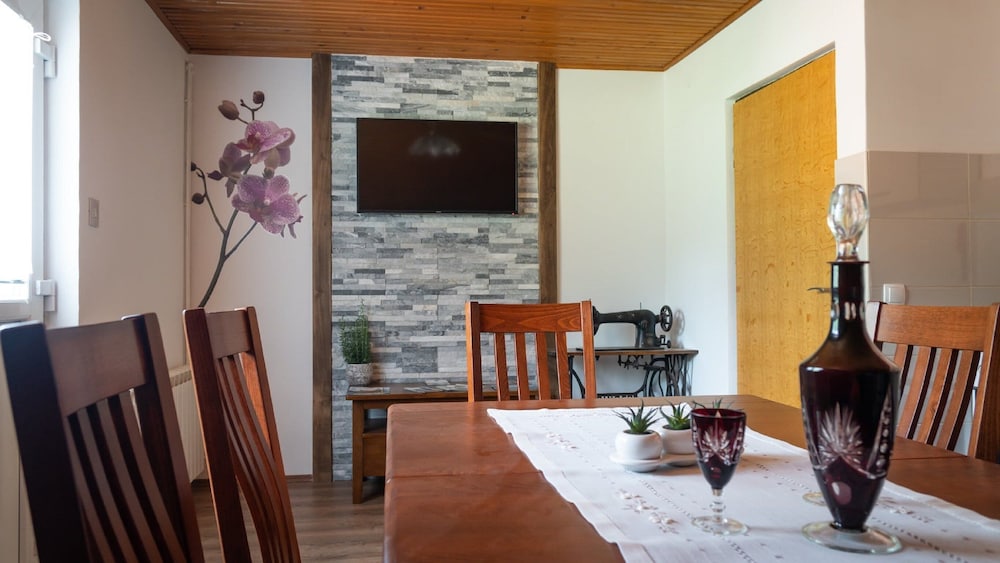 Green Area Apartments Kremžar