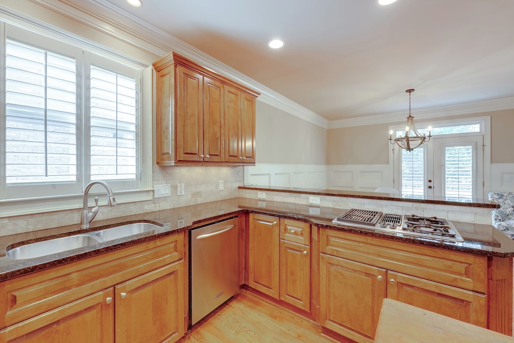 Pets Welcome! Spacious ATL Area Retreat w/ Deck