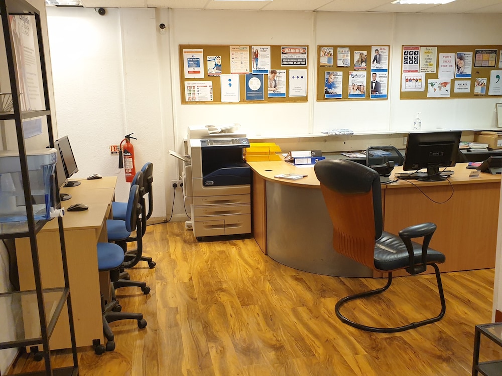 Sterling Suites Ealing