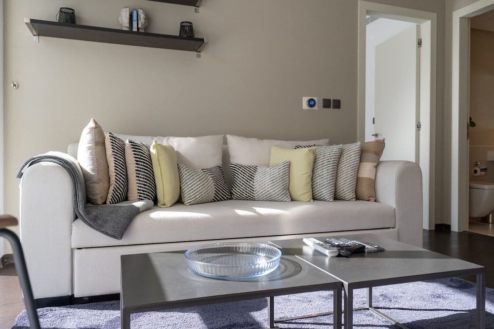 Cozy 1-bedroom Apartment at West Avenue Tower Near Marina Beach