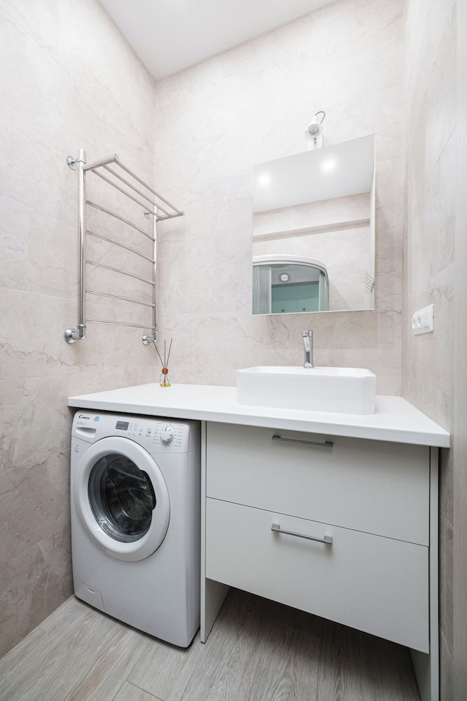 Apartment on Nezavisimosti 22