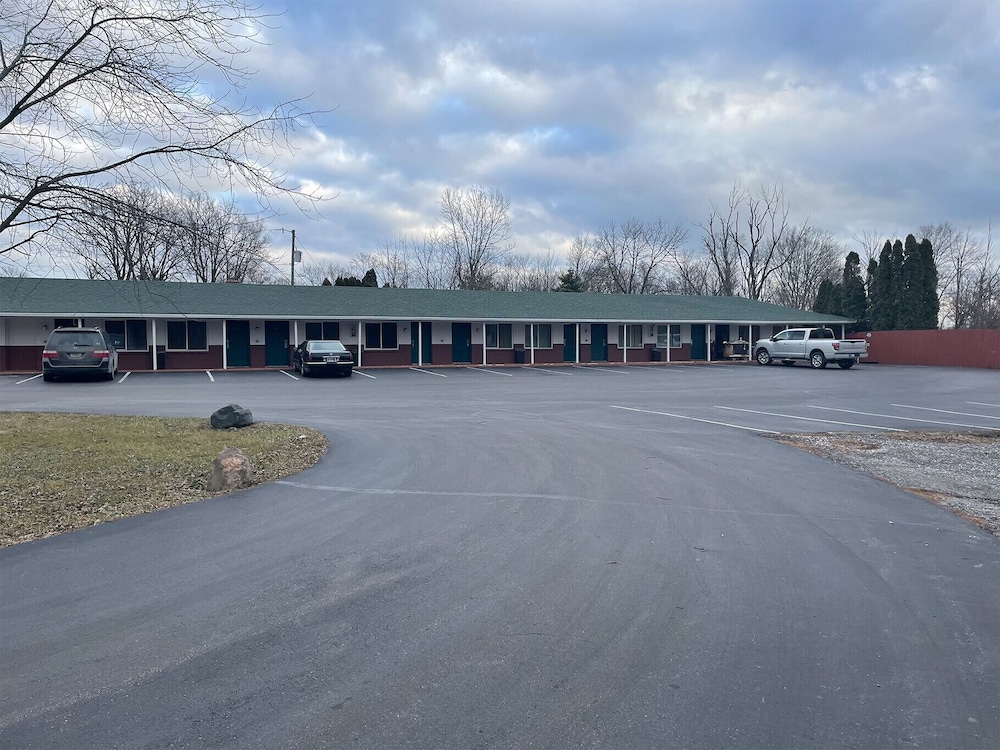 BlissPoint Inn FKA Motel 6t7