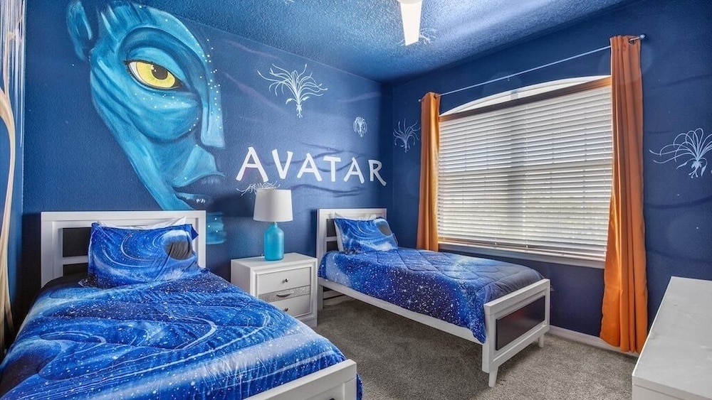 New Home 7 Bed Solara Resort Private Pool/spa 7 Bedroom Home by RedAwning view 2