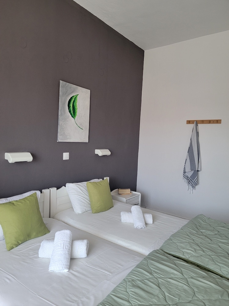 Kalimera Studios and Apartments