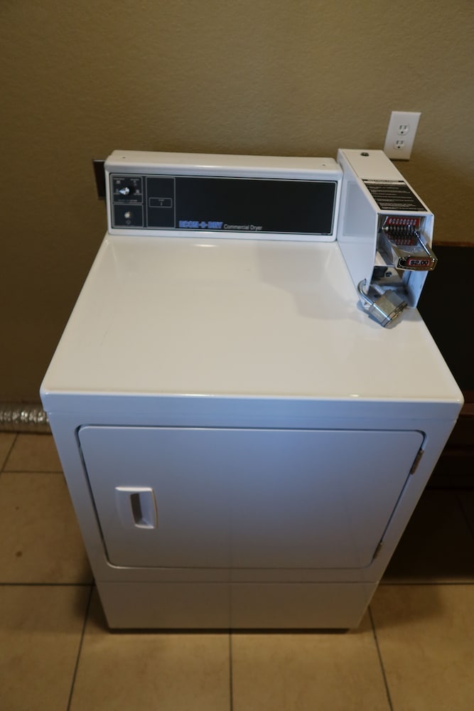 West Worth Inn and Suites