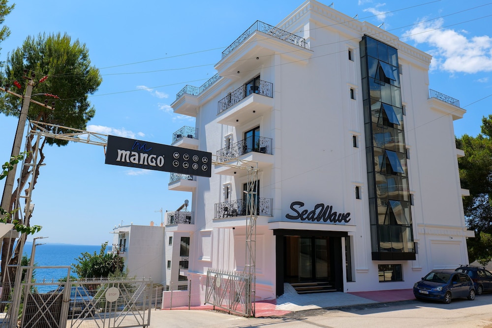 Hotel Seawave Hotel - Image 1