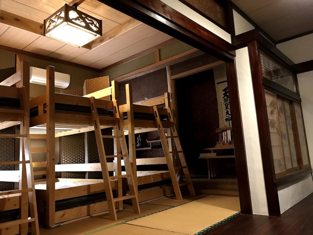 Guesthouse Wasabi - Hostel
