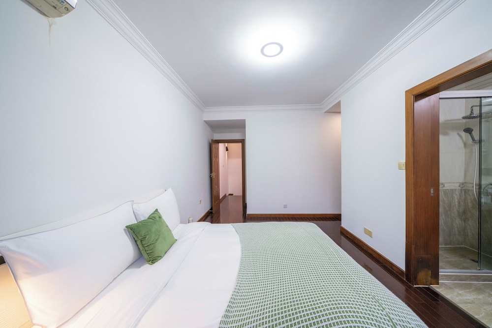 Tyms Cozy 1BR APT Gubei Carnival Court