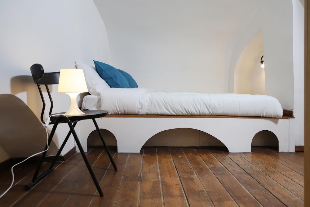 Studio Flat in the Heart of the Historical Center photo 2