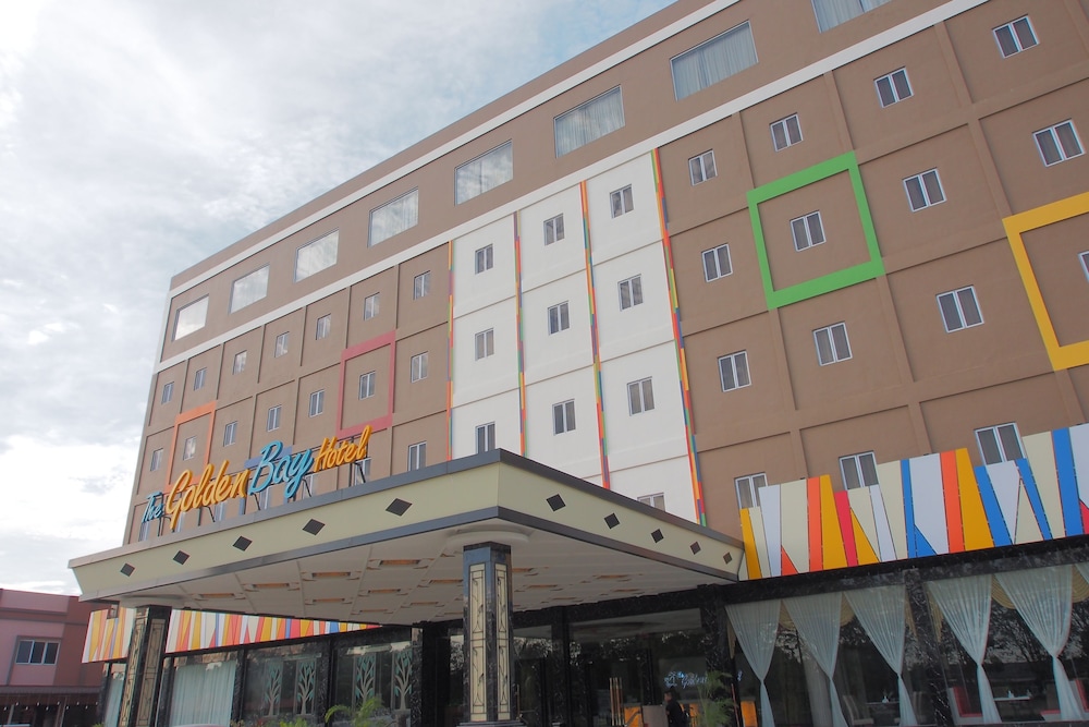 The Golden Bay Hotel Batam 72