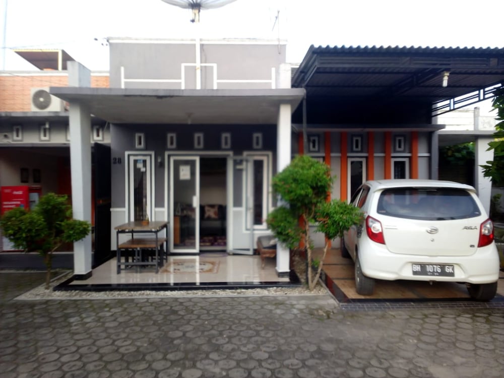 Photo 25