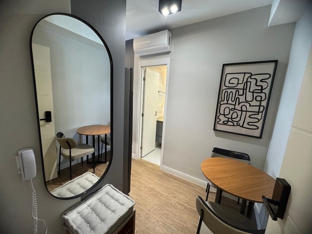 Haus Mitre Residences