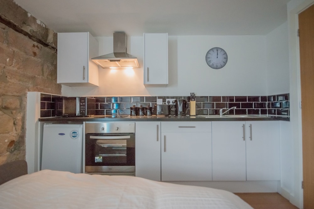 Kirkstall Bridge Apartments - 23