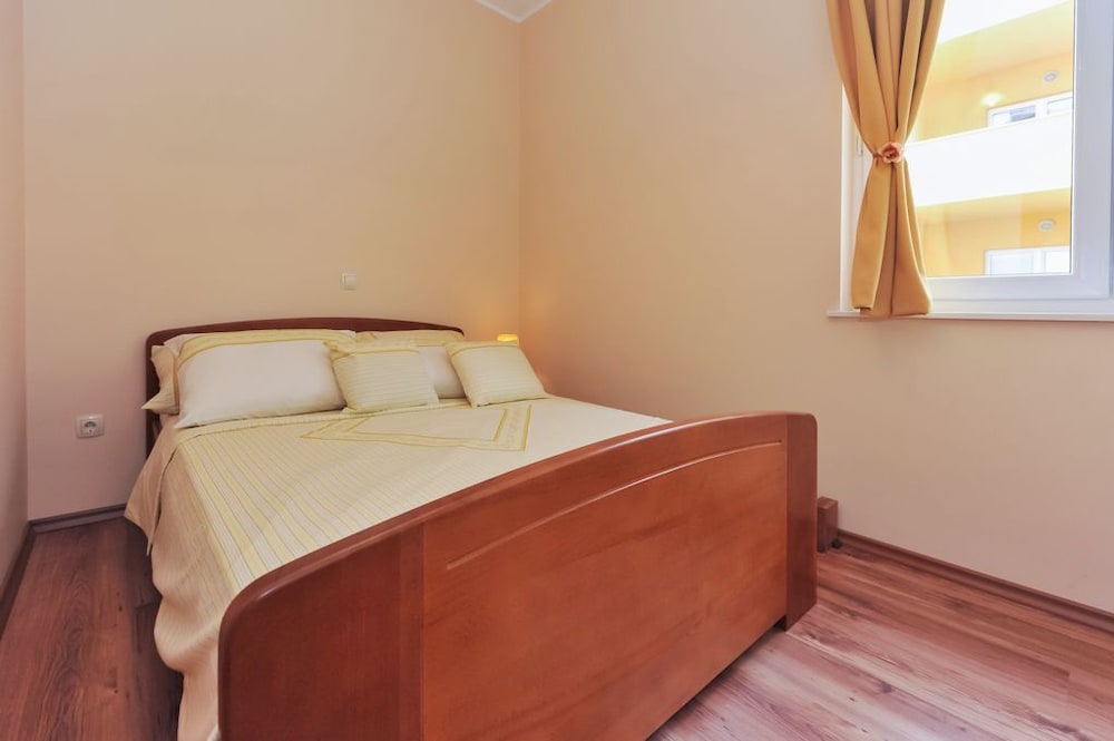 Apartments Kruno