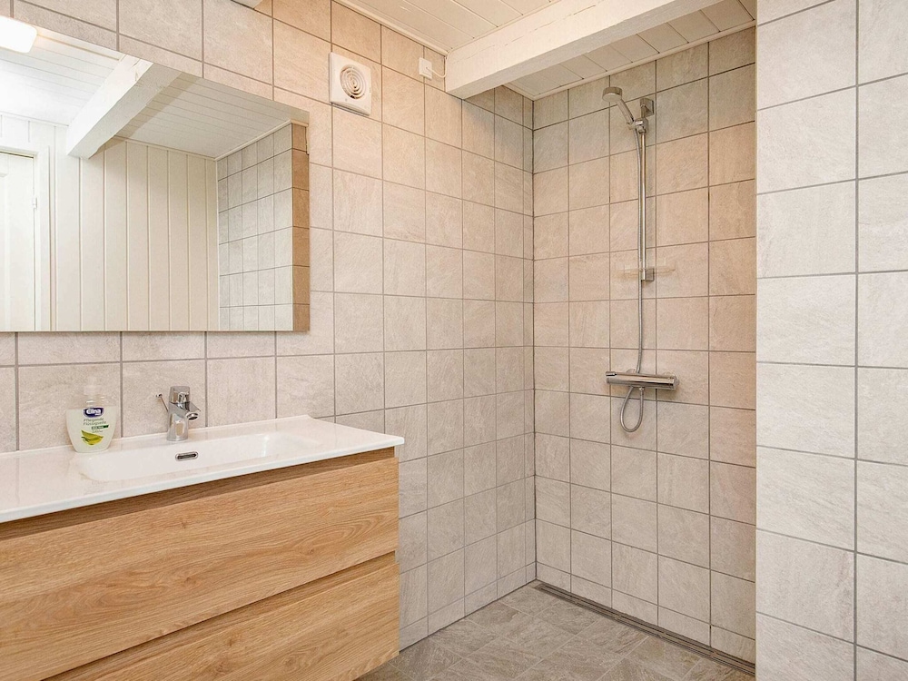 6 Person Holiday Home in Oksbol