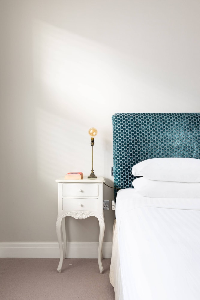 Oakley Street VII by Onefinestay