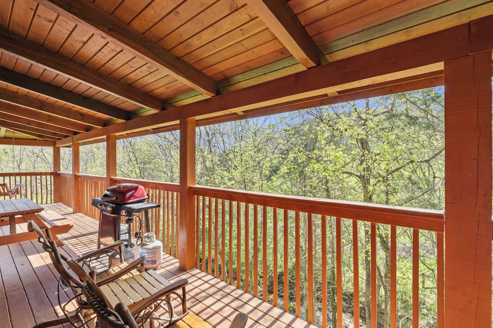 Serene Creek Cabin