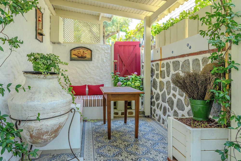 Morisi Pansiyon Karaburun