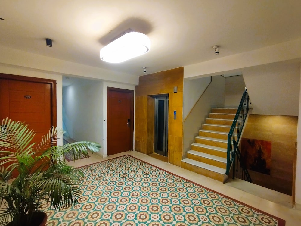 The Angel Hotel And Suites