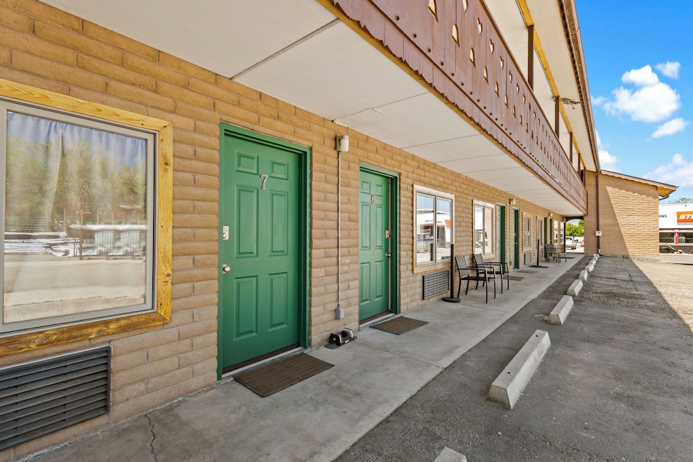 The Alpine Motel view 4
