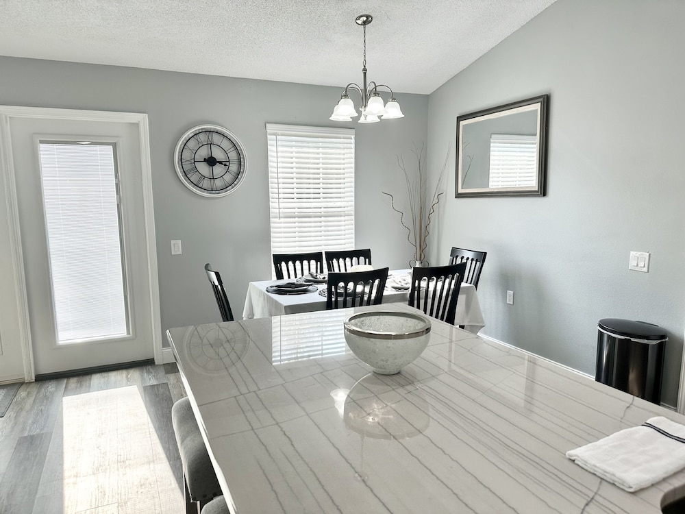 Coastal Cottage 5 Bedroom Home by Redawning