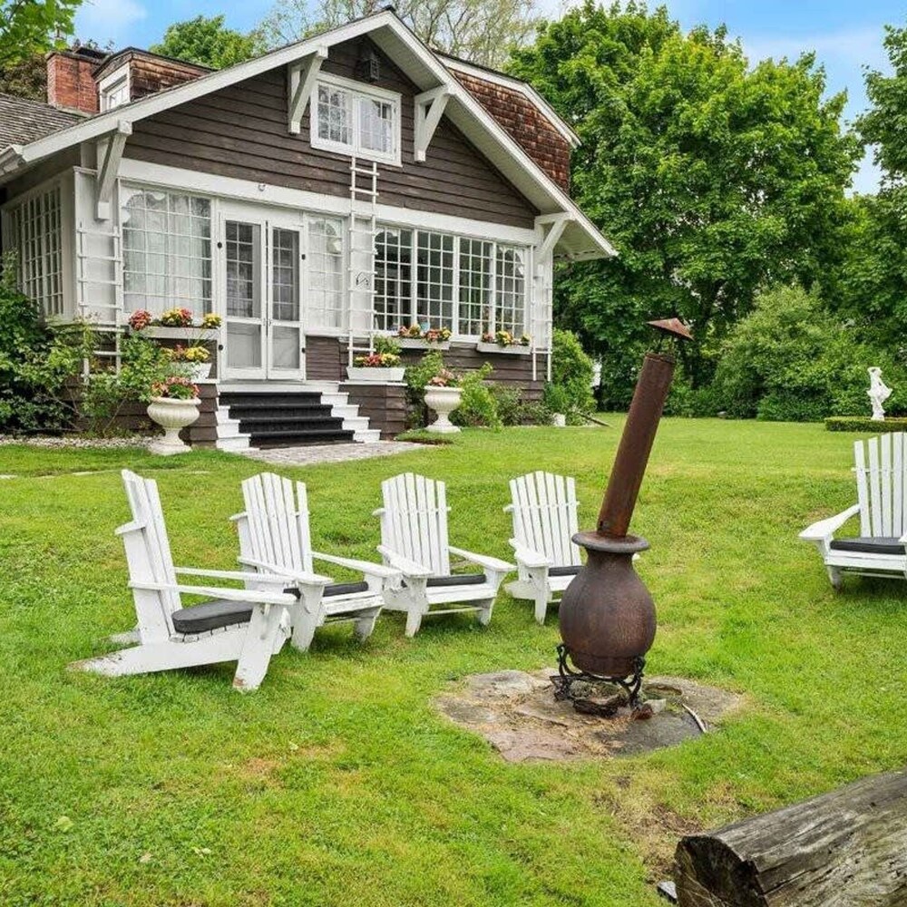 Luxury Waterfront Fairytale Home -carmen Elisabeth