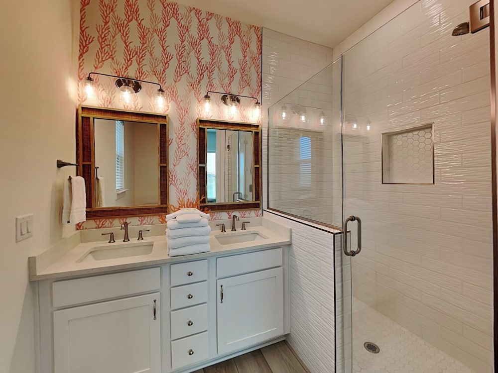 Yacht Harbor House by Southern Vacation Rentals