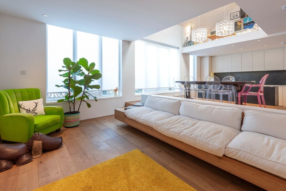 Chic 2-bedroom Home - Richmond Upon Thames