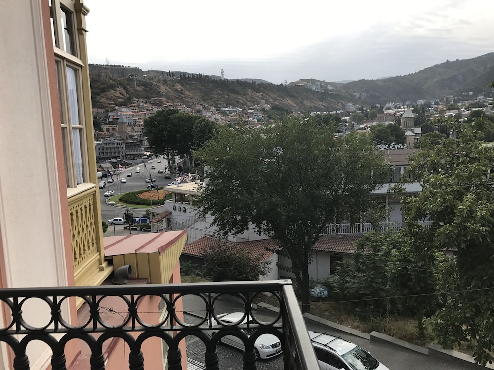 OC Apartments