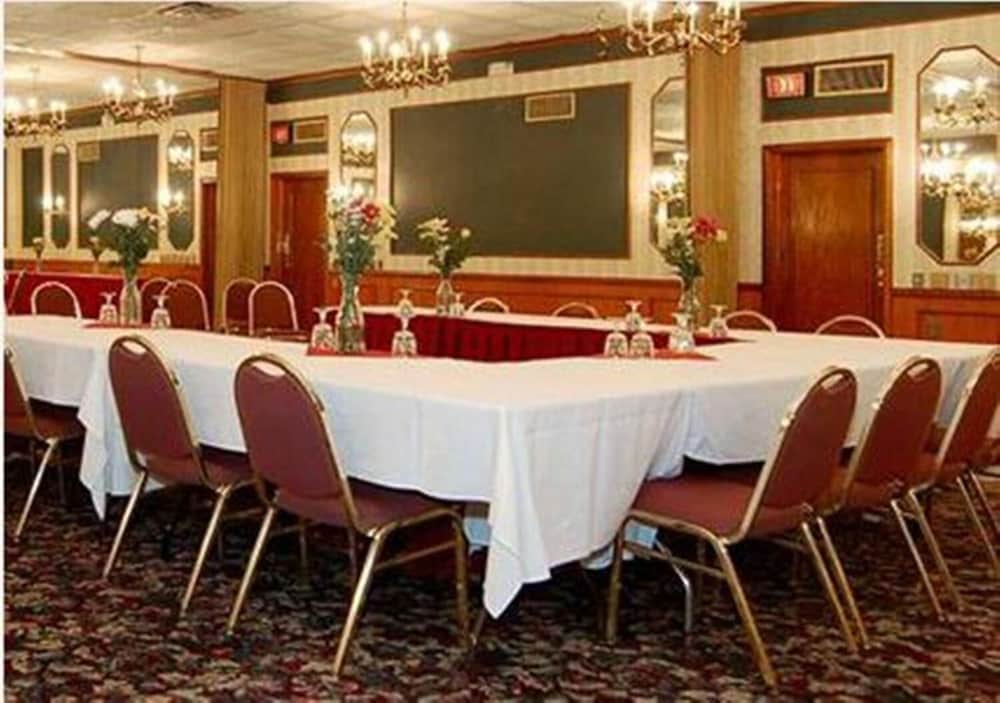 meeting & event spaces