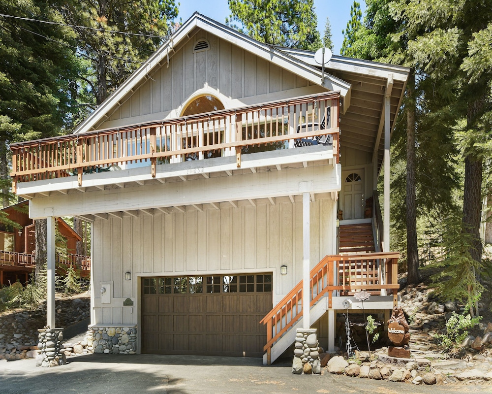 Lake Tahoe Vacations - Lux Leisure - Property Image 13