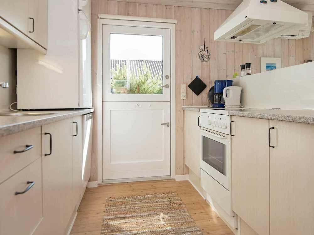 6 Person Holiday Home in Ronde-by Traum view 2