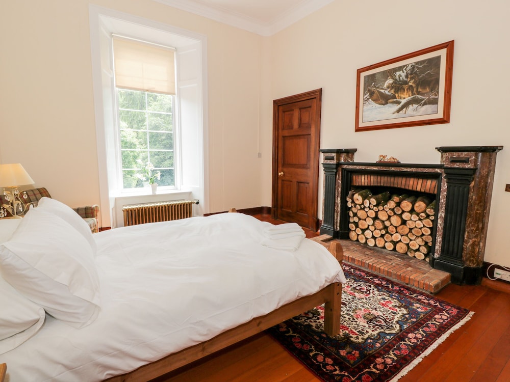 Rob Roy Apartment