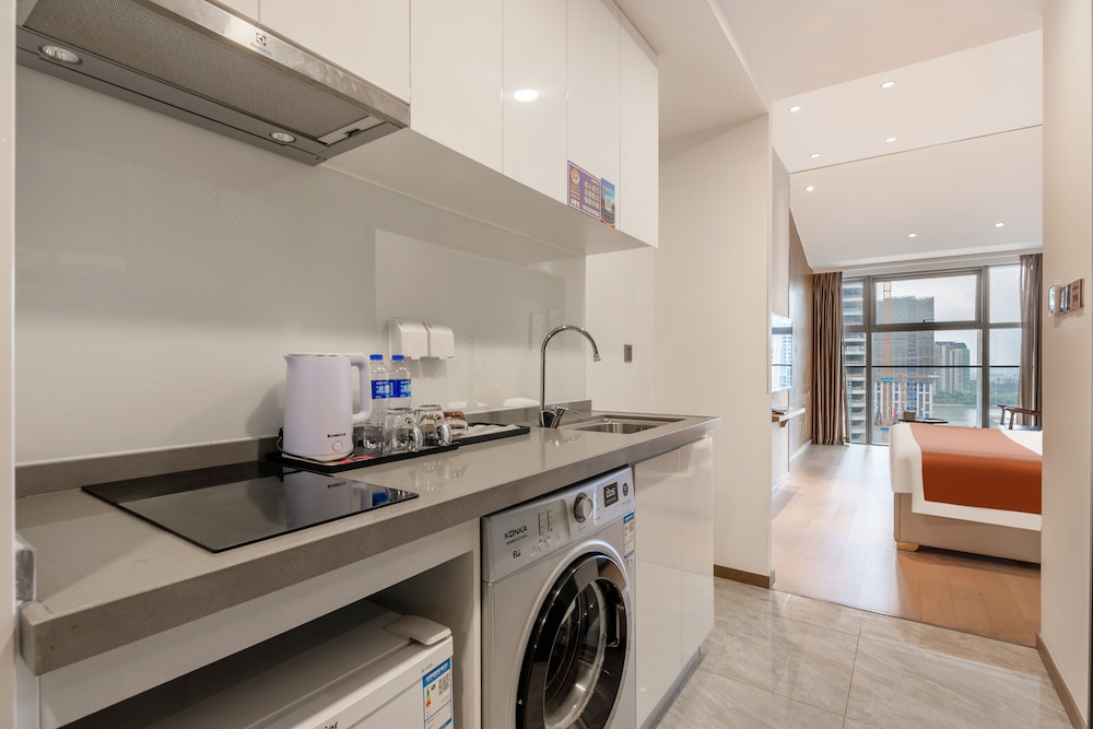 Xizhengjia Apartment Hotel (Guangzhou Financial City Keyun Road subway station store)