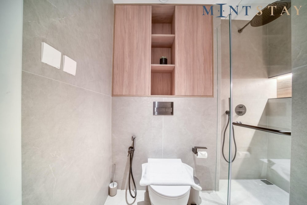 Exclusive 2BR Apt With Superb Balcony Marina Views