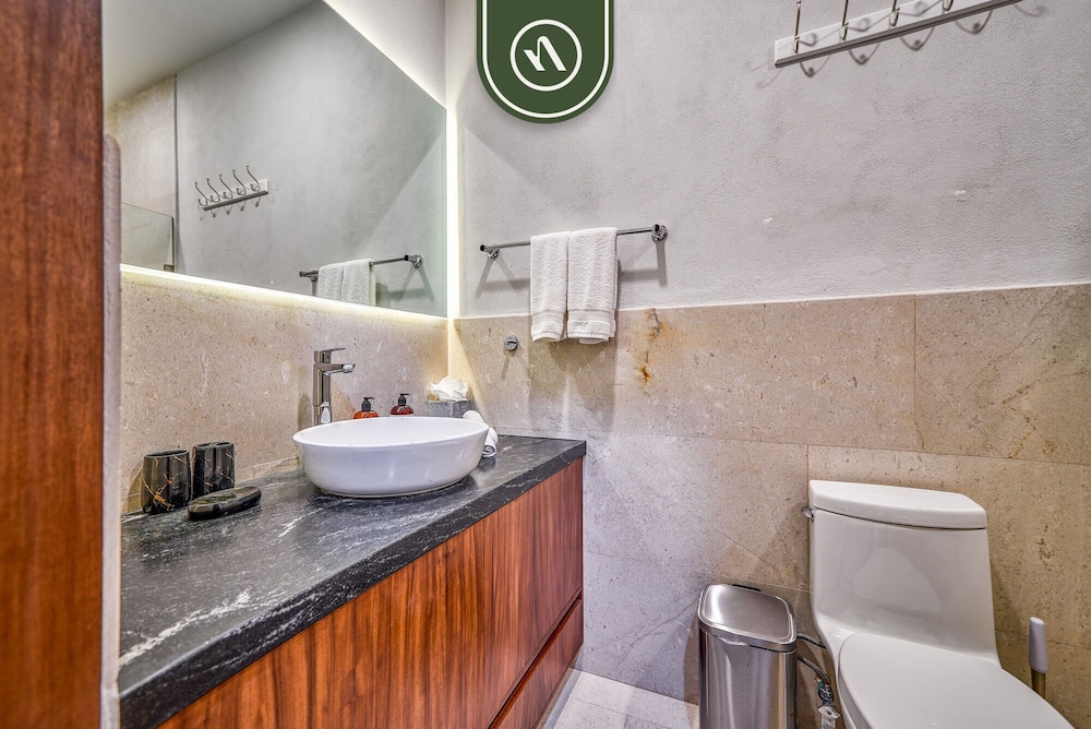 New 2BR Condo in Zona Romantica - Rooftop Pool