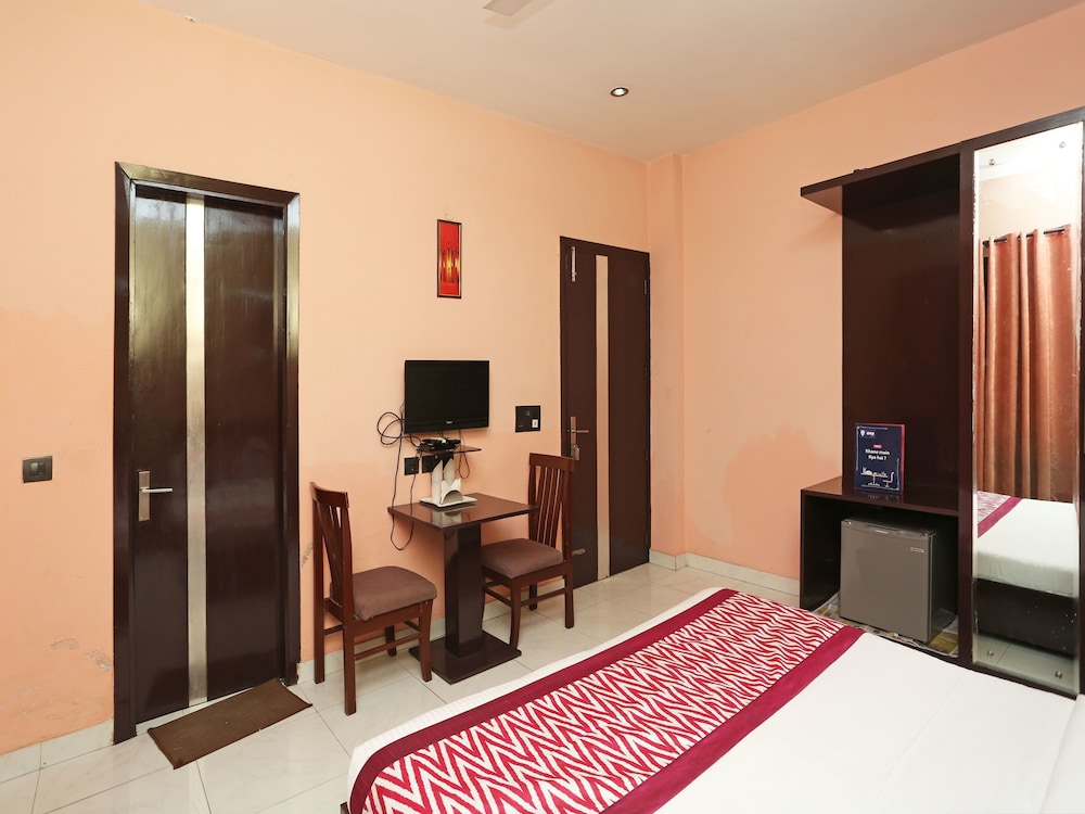 OYO 3662 Galaxxy Inn