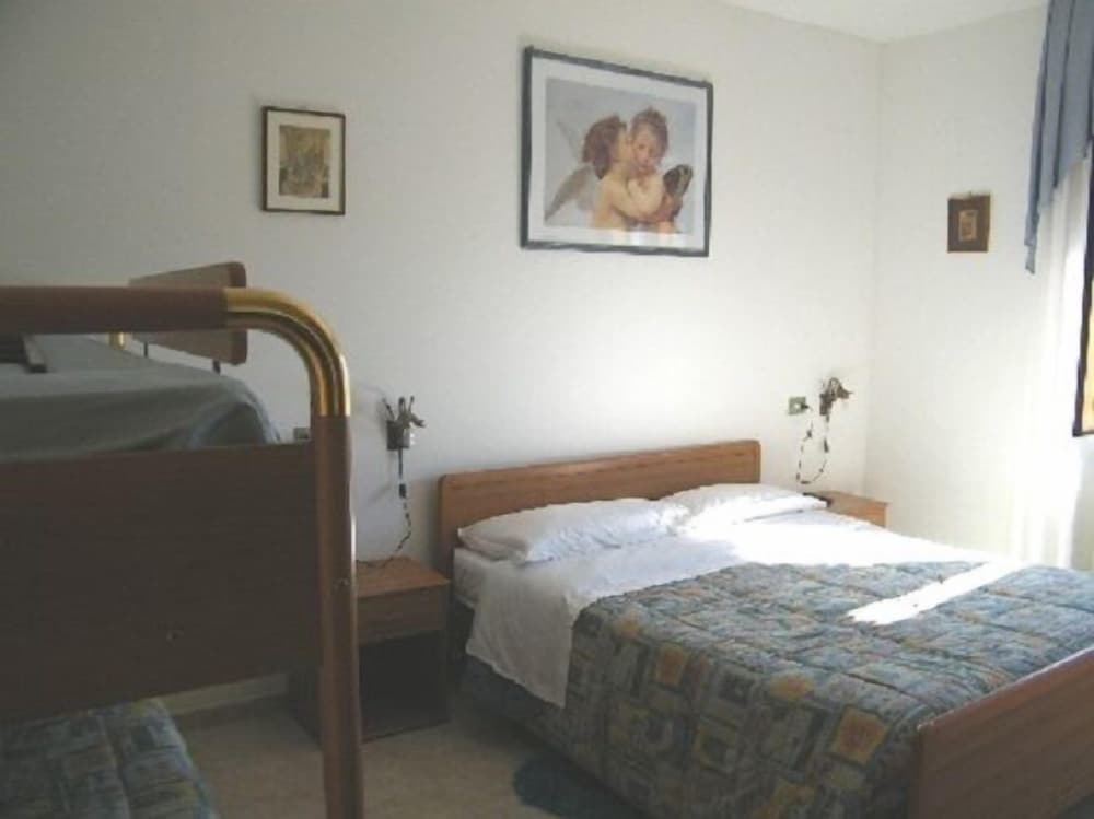 Photo 46
