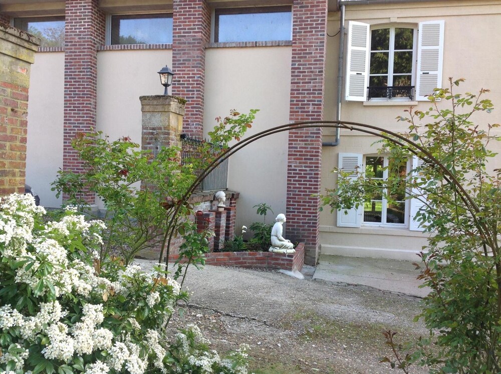 Photo 12