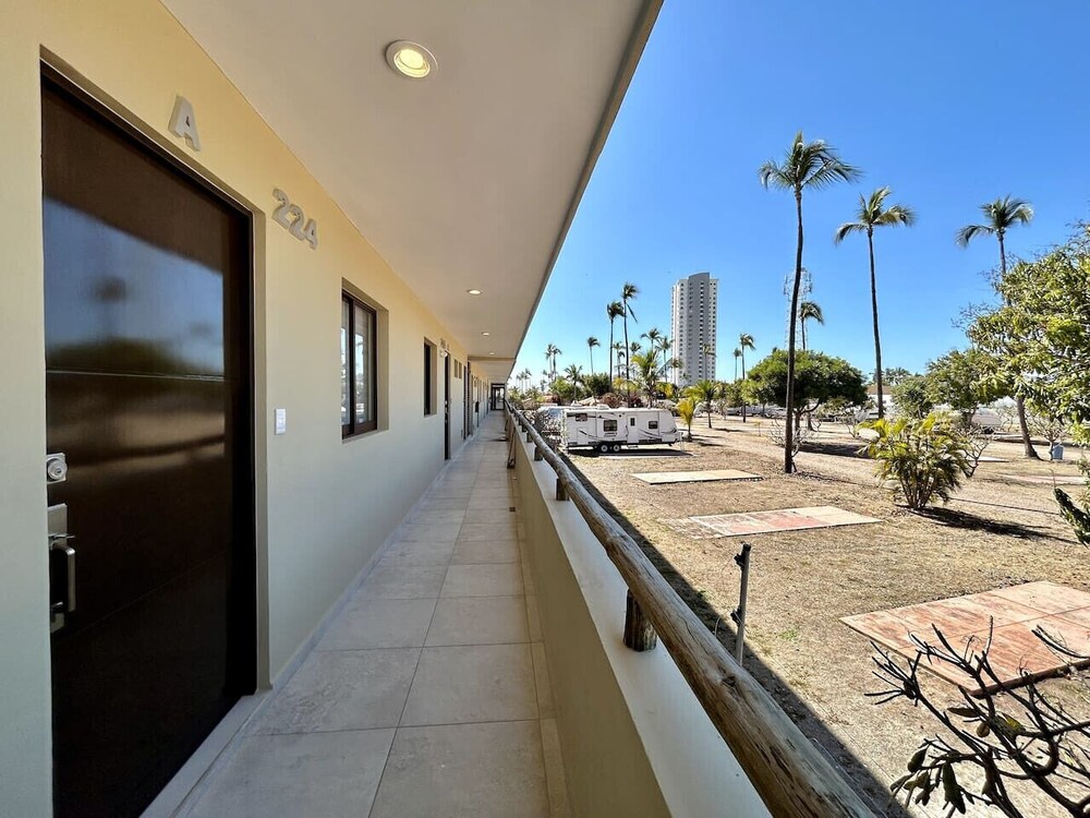 Oceanna Apartments