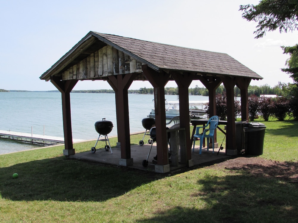 Grand Lake Resort - Property Image 1