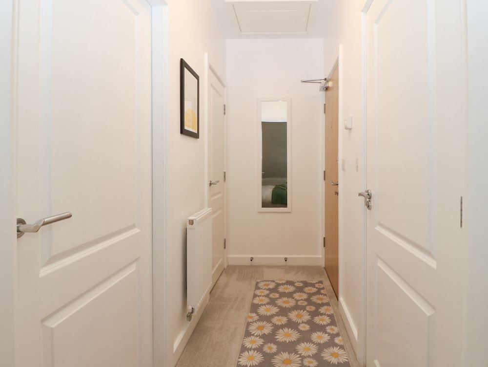 Apartment 16