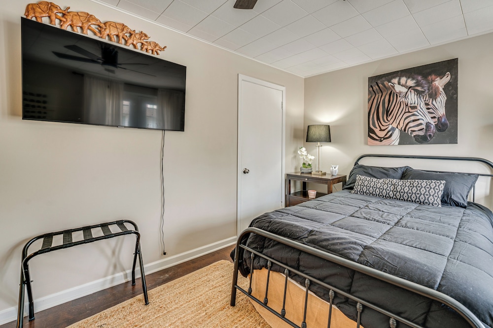 Canal-front St Clair Shores Home: 2 Mi to Dtwn