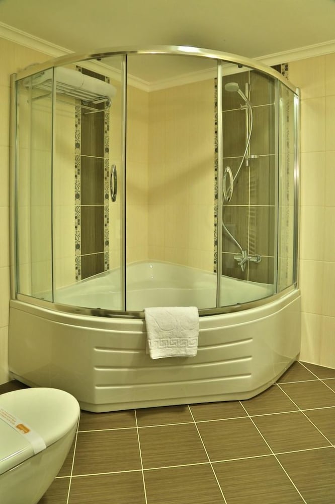 Cassiel Otel - Image 30