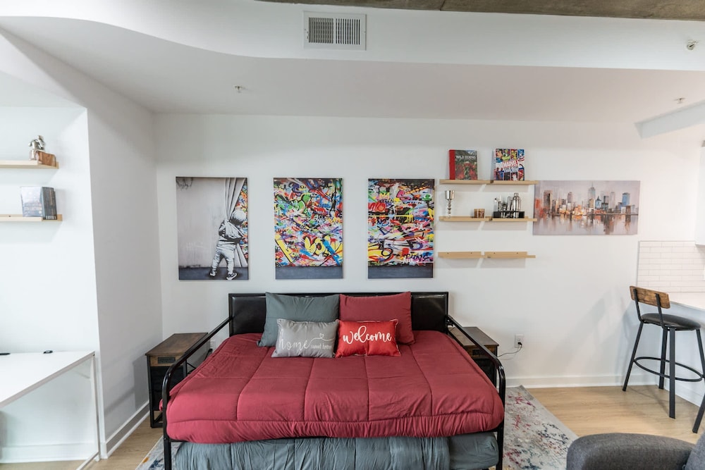 Midtown Luxepad 1b1b Rooftop Lounge Pool Gym Xbox
