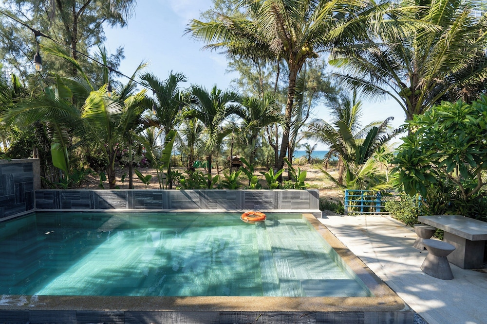 An Bang Beachside Boutique Homes & Villas
