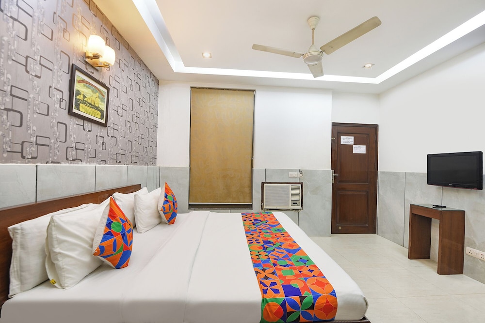 Fabhotel Pooja Residency