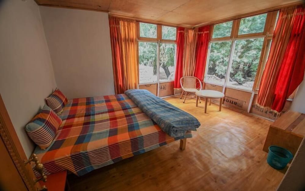 Tsetanguesthouse