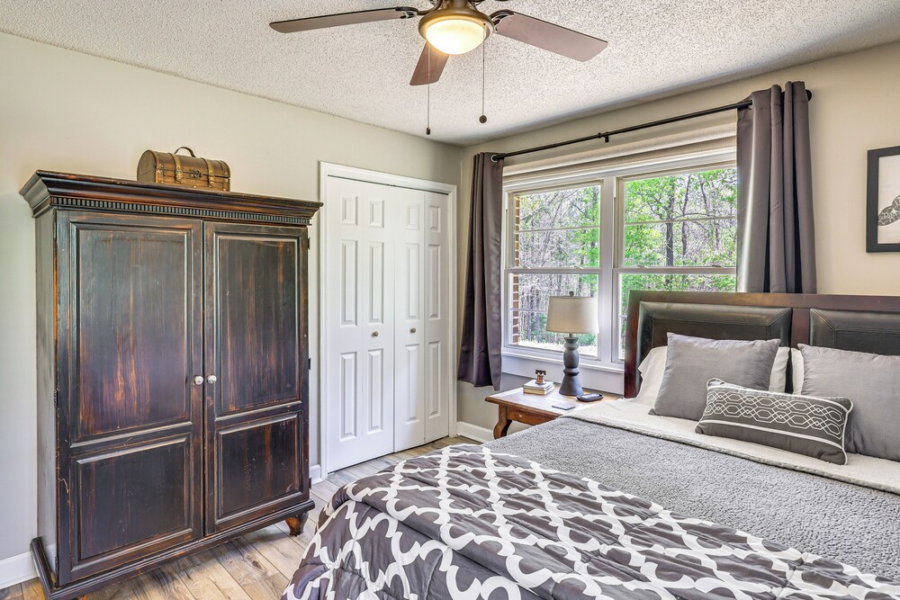 Fall & Football Vibes: Titus Retreat w/ Game Room