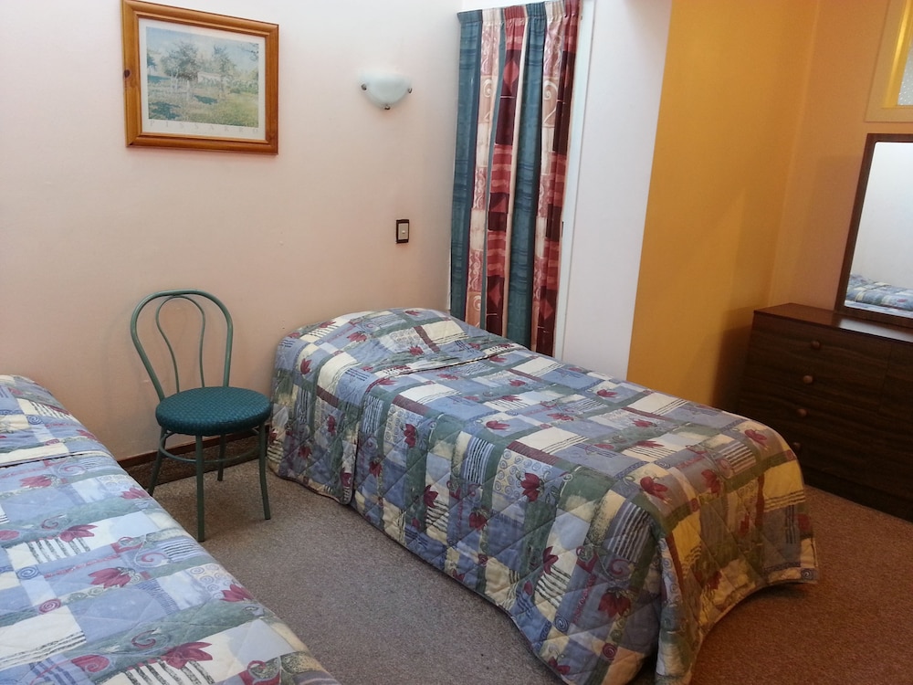 Ace Motor Lodge